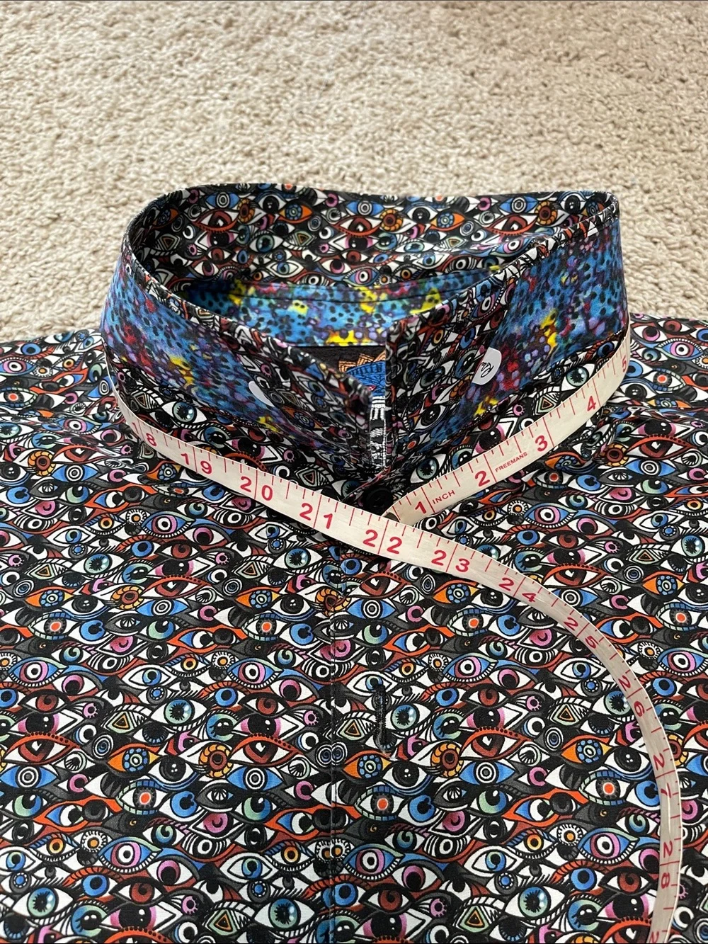 Robert Graham Eyecatching Short Sleeve Shirt - Picture 9 of 9